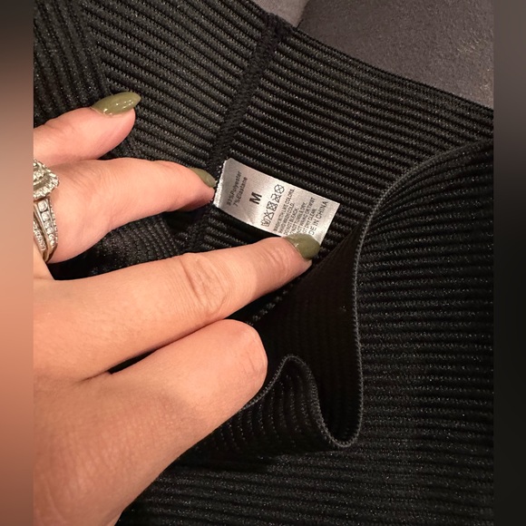 Waist slimming black garment - Picture 3 of 3